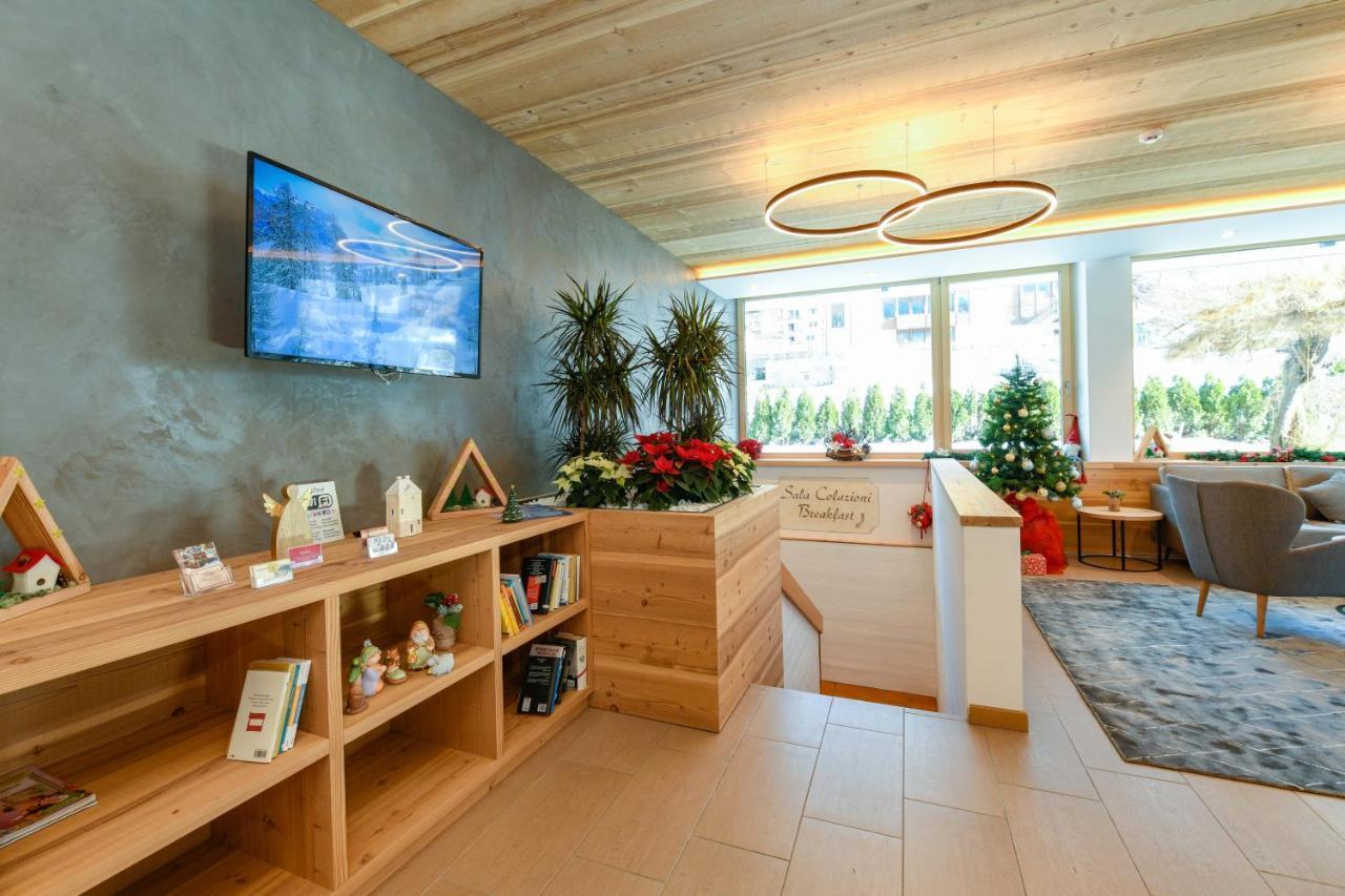 Bepy Hotel Garni Giustino Dış mekan fotoğraf