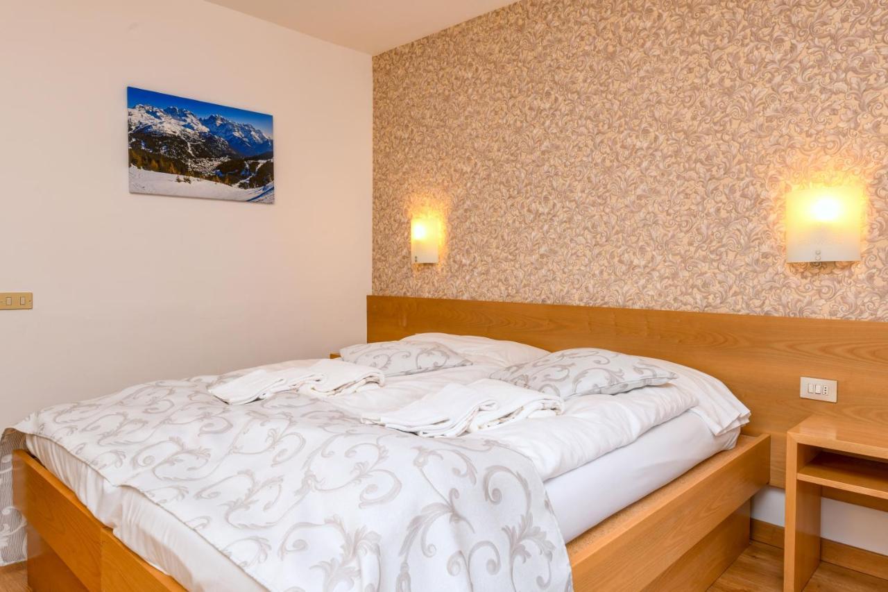 Bepy Hotel Garni Giustino Dış mekan fotoğraf