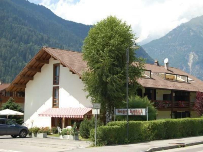 Bepy Hotel Garni Giustino Dış mekan fotoğraf